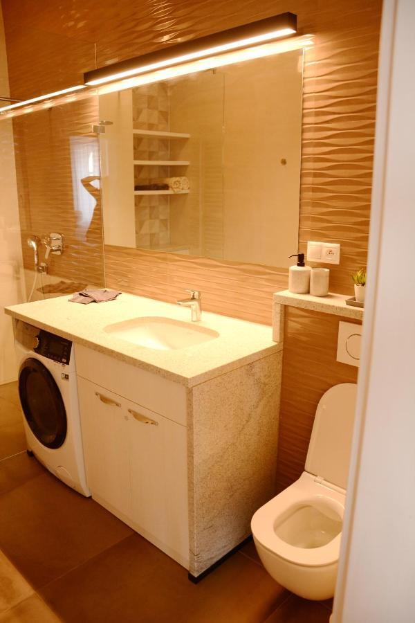 Premium Apartment Near Banska Bystrica Square With Two Big Bedrooms Εξωτερικό φωτογραφία