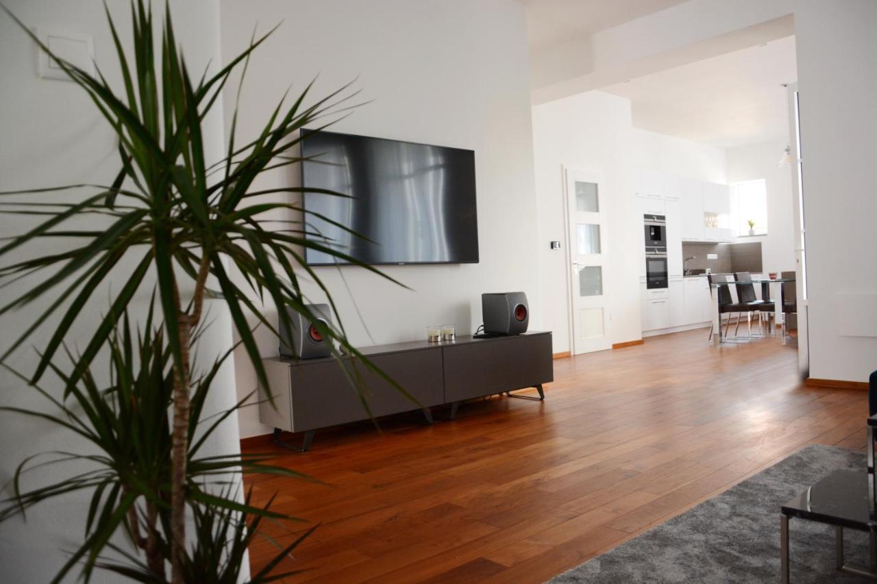 Premium Apartment Near Banska Bystrica Square With Two Big Bedrooms Εξωτερικό φωτογραφία